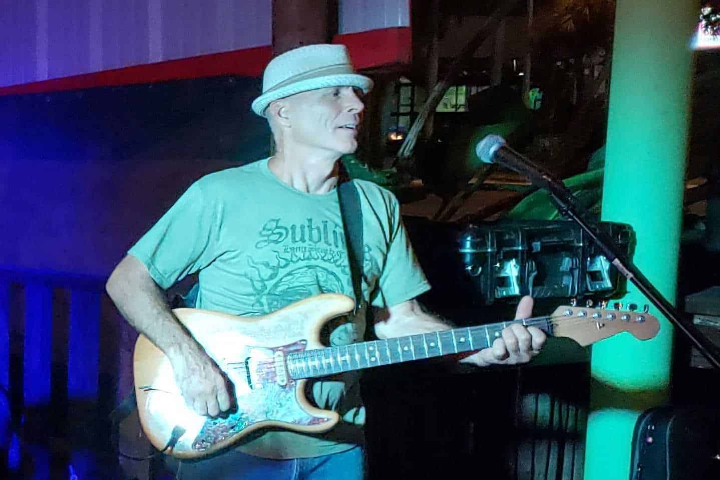 Space Men From Pluto at the Crazy Horse Saloon