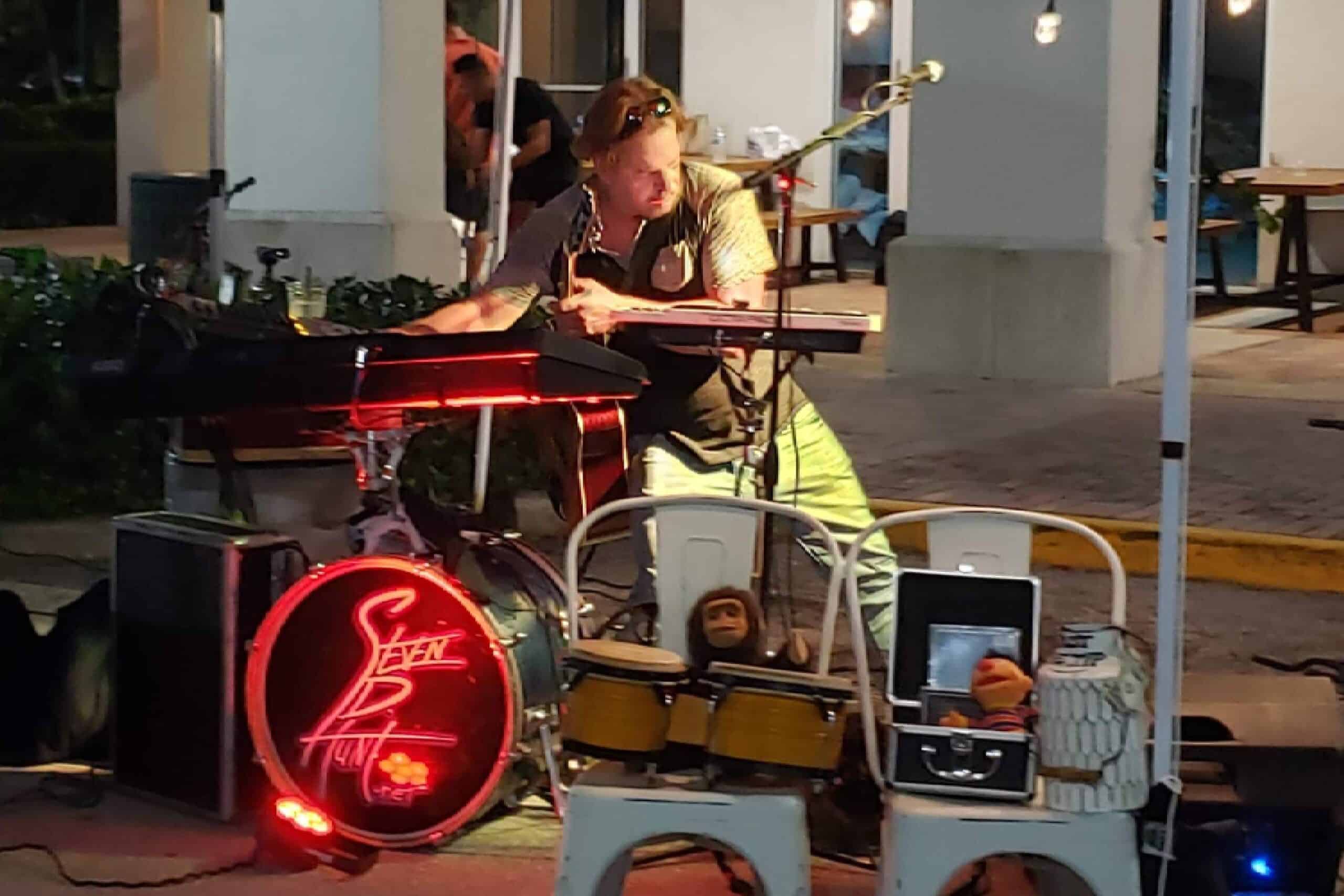 Steven D. Hunt at Castaway's Craft Beer & Pizza