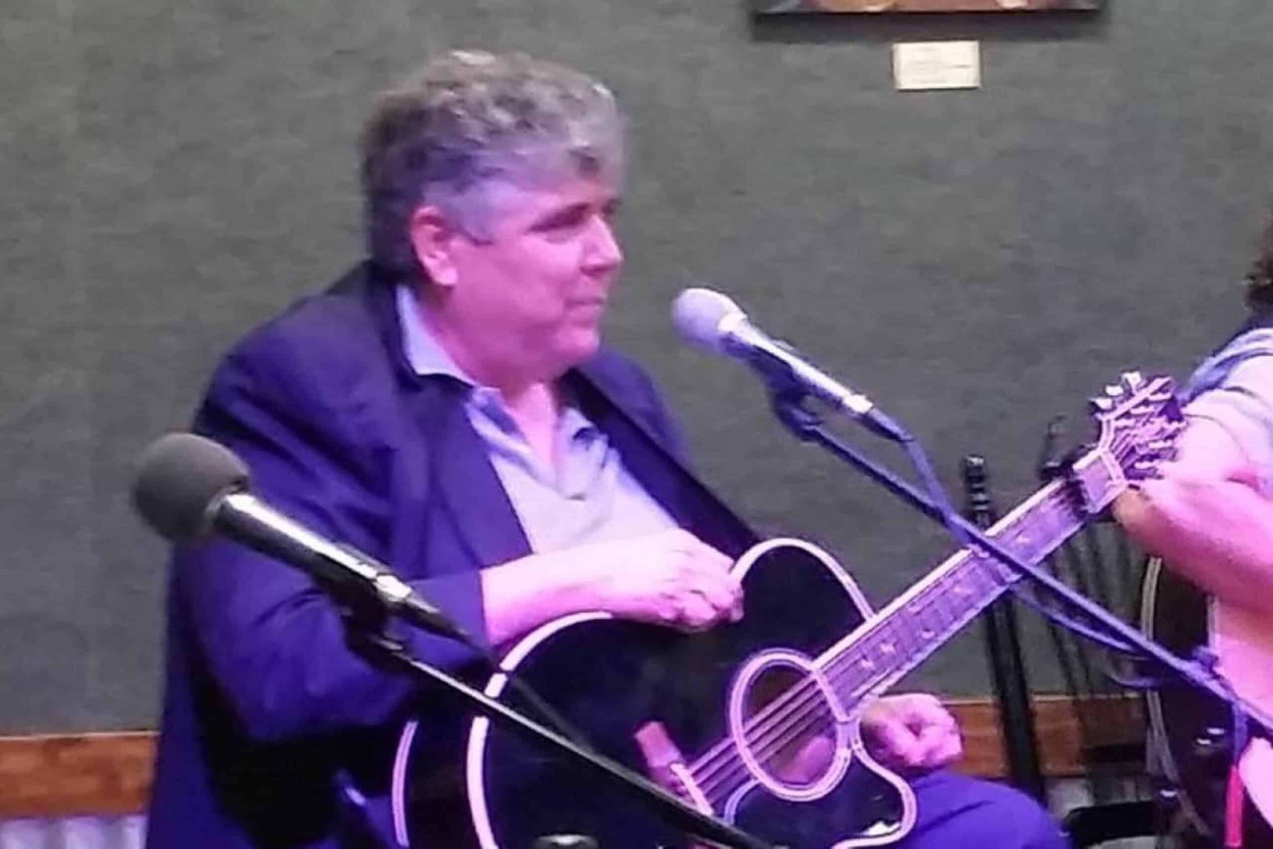 Steve Minotti at the Thirsty Turtle Seagrille