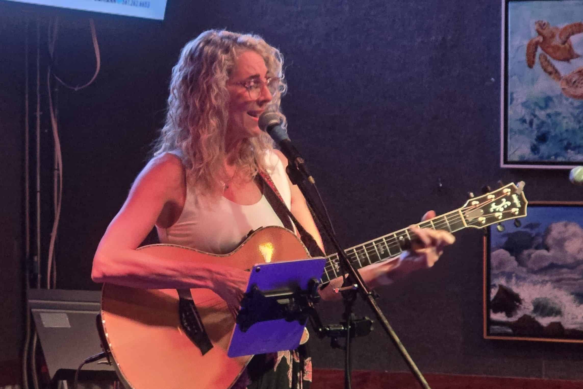 Thia Muilenburg at Tommy Bahama's